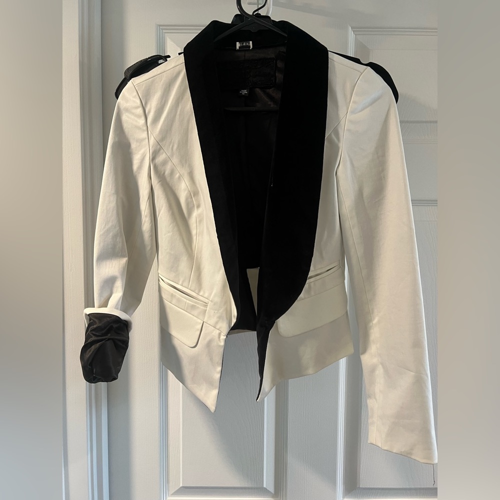 Tuxedo blazer